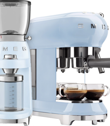 SMEG ECF01PBEU Pastelblauw + Koffiemolen - Koffieapparaten Espresso Halfautomatisch