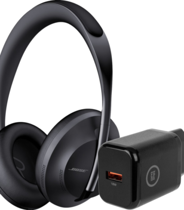 Bose Noise Cancelling Headphones 700 Zwart + BlueBuilt Quick Charge Oplader met Usb A