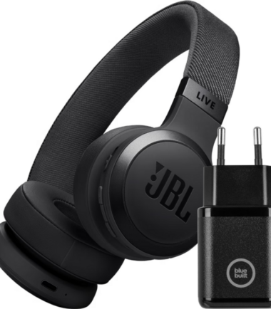 JBL Live 670NC Zwart + BlueBuilt Quick Charge Oplader met Usb A Poort 18W Zwart