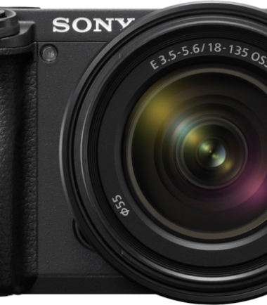 Sony A6400 + E 18-135mm lens