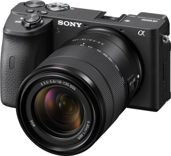 Sony Alpha A6600 + 18-135mm f/3.5-5.6 OSS