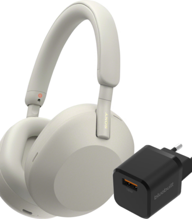 Sony WH-1000XM5 Zilver + BlueBuilt Quick Charge Oplader met Usb A Poort 18W Zwart