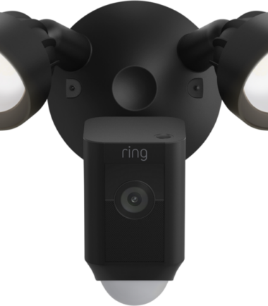 Ring Floodlight Cam Wired Plus Zwart