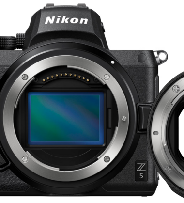 Nikon Z5 + FTZ II