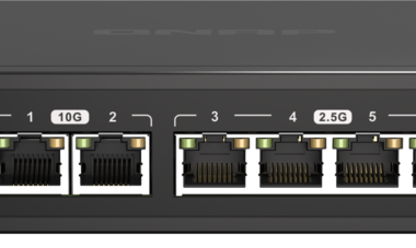 QNAP QSW-2104-2T