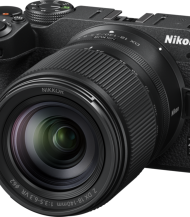Nikon Z30 + 18-140mm f/3.5-6.3