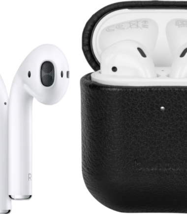 Apple AirPods 2 + BlueBuilt Hoesje Leer Zwart