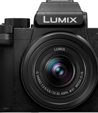 Panasonic Lumix G100D + 12-32mm f/3.5-5.6