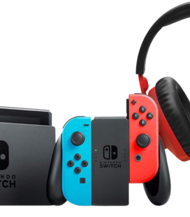 Nintendo Switch Rood/Blauw + JBL Quantum 100N