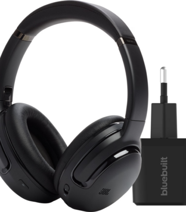 JBL Tour One M2 Zwart + BlueBuilt Quick Charge Oplader met U