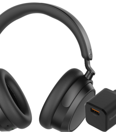 Sennheiser Accentum Plus Zwart + BlueBuilt Quick Charge Oplader met Usb A Poort 18W Zwart