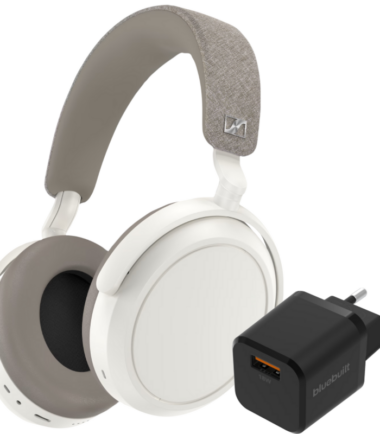Sennheiser Momentum 4 Wireless Wit + BlueBuilt Quick Charge Oplader met Usb A Poort 18W